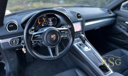 Porsche Cayman 5